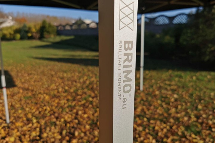 синя сгъваема палатка